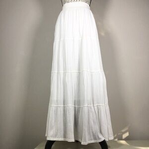 White maxi skirt tiered lined elasticated waist summer flowy beachy Waist 29”